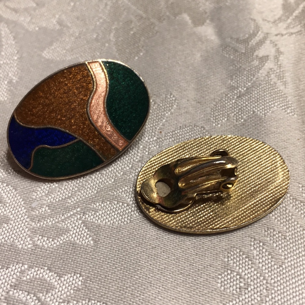 Vintage clip on Earrings